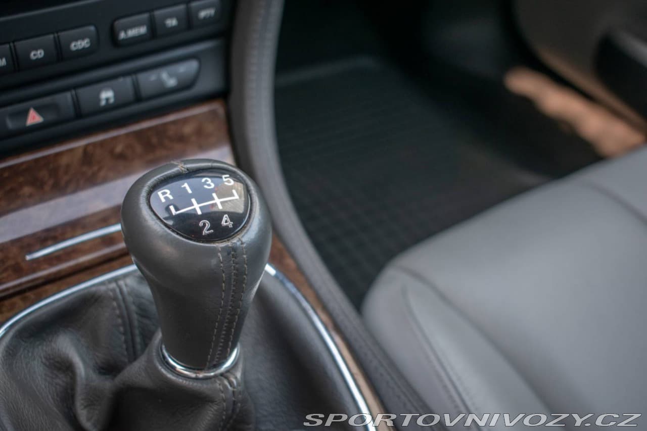 2004 Jaguar S-Type - 20