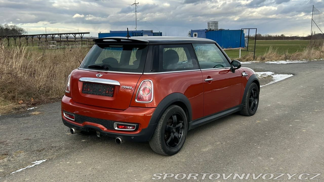 2011 Mini Cooper - 19