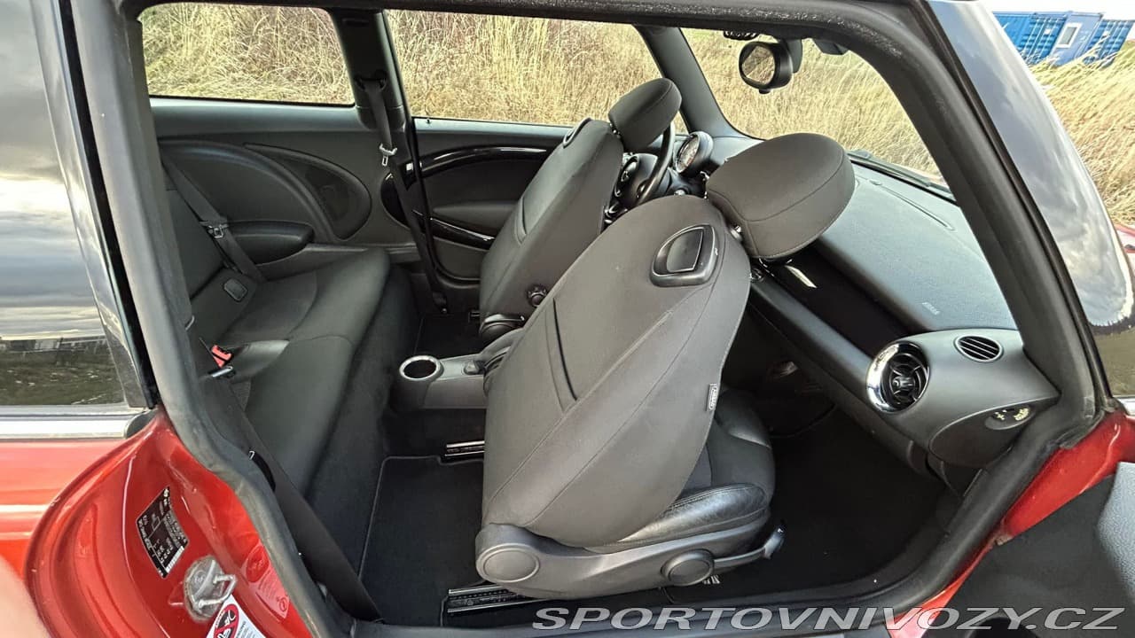 2011 Mini Cooper - 11