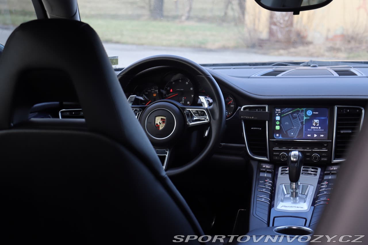 2012 Porsche Panamera - 13