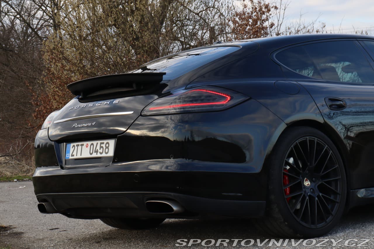 2012 Porsche Panamera - 17