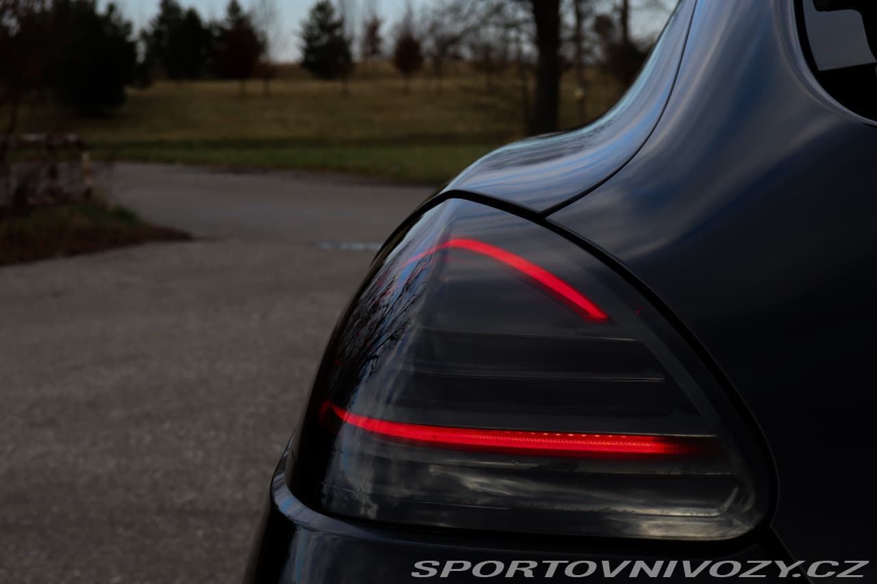 2012 Porsche Panamera - 7