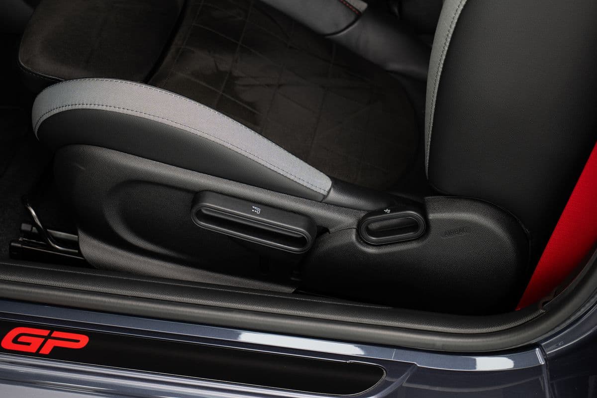 2020 Mini Cooper - 17