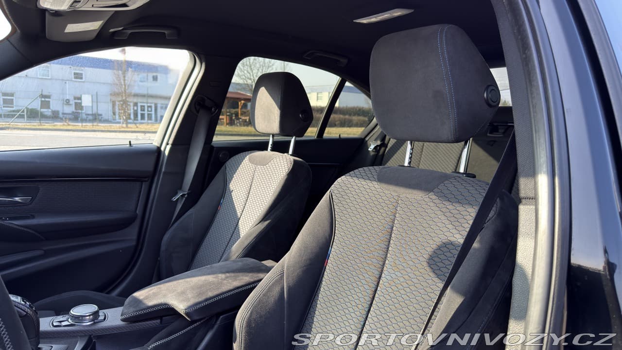 2015 BMW 3-Series - 9