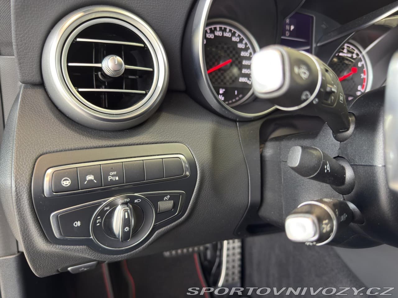 2018 Mercedes-Benz C-Class - 10