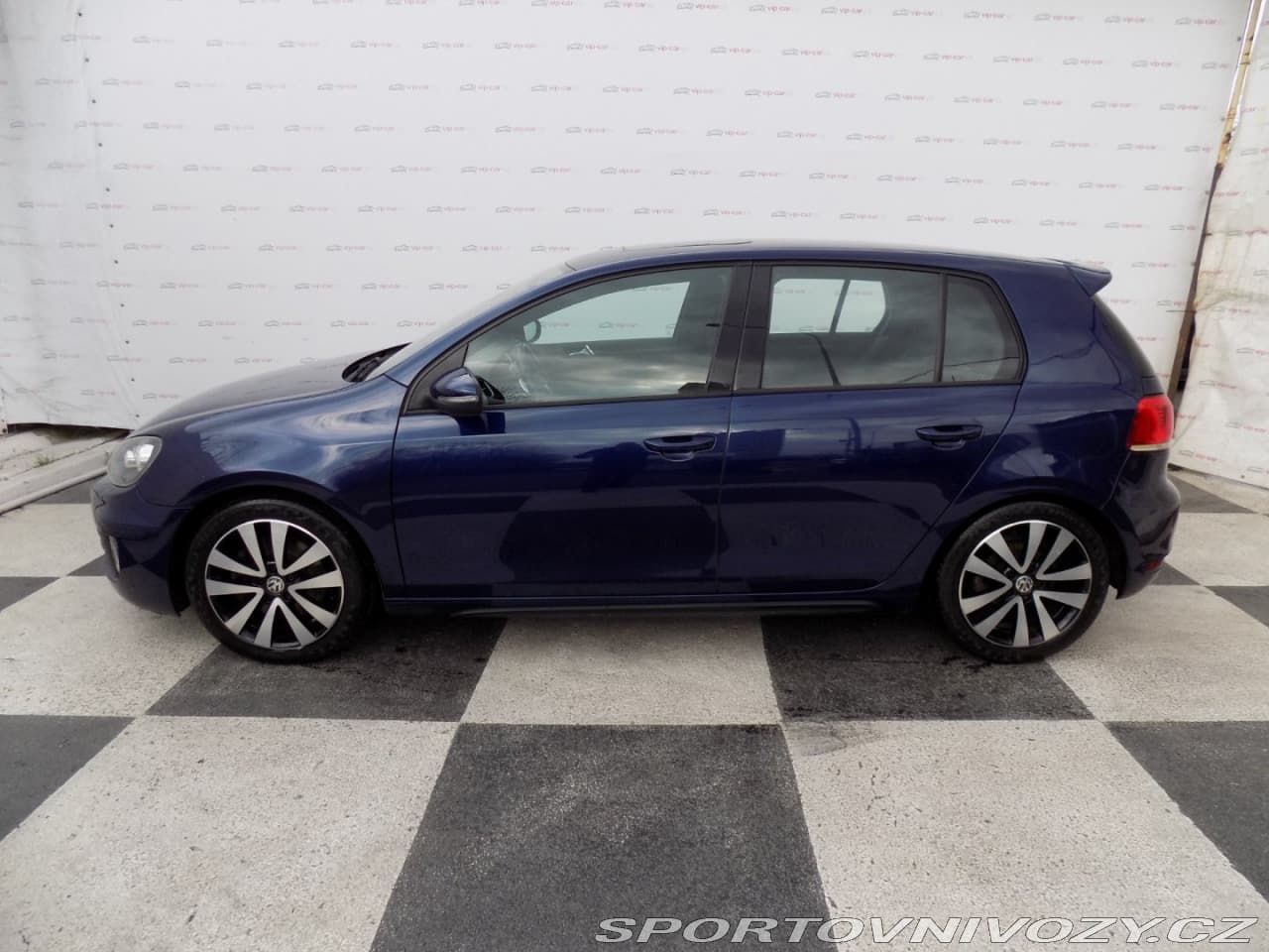 2012 Volkswagen Golf - 2