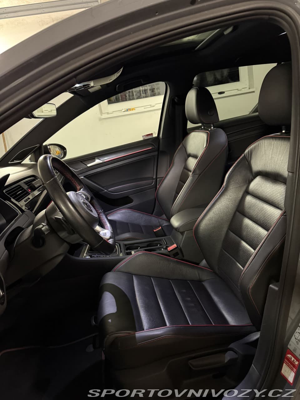 2019 Volkswagen Golf - 8