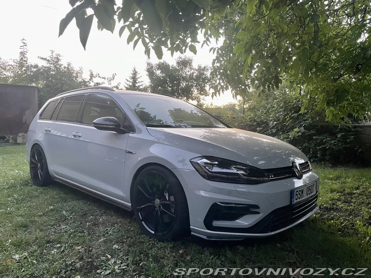 2017 Volkswagen Golf - 2