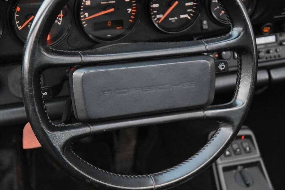 1990 Porsche 911 - 12