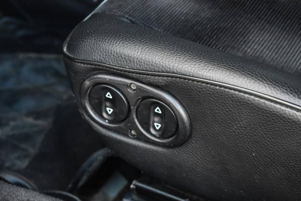 1982 Porsche 911 - 14