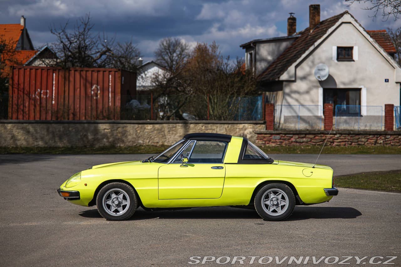 1974 Alfa Romeo Spider - 6
