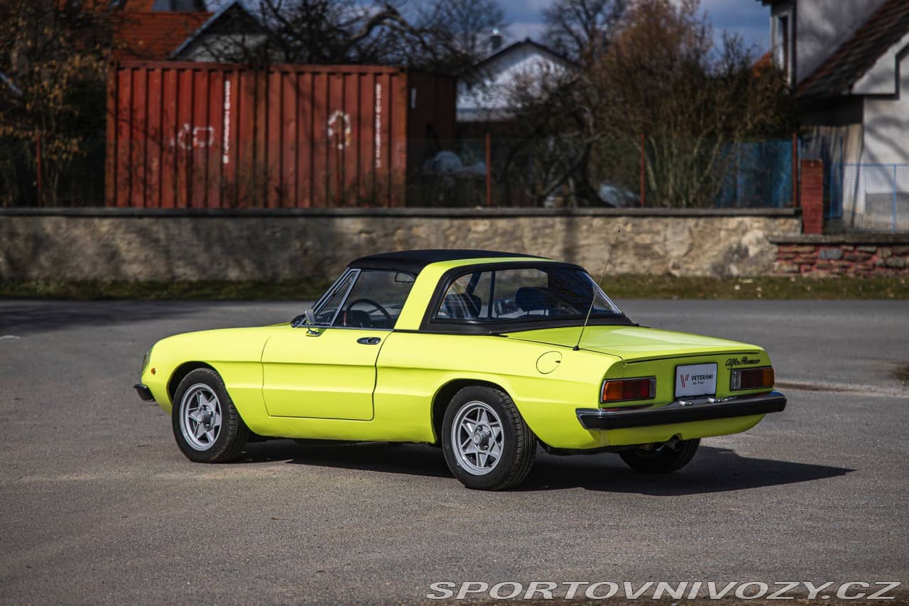 1974 Alfa Romeo Spider - 7