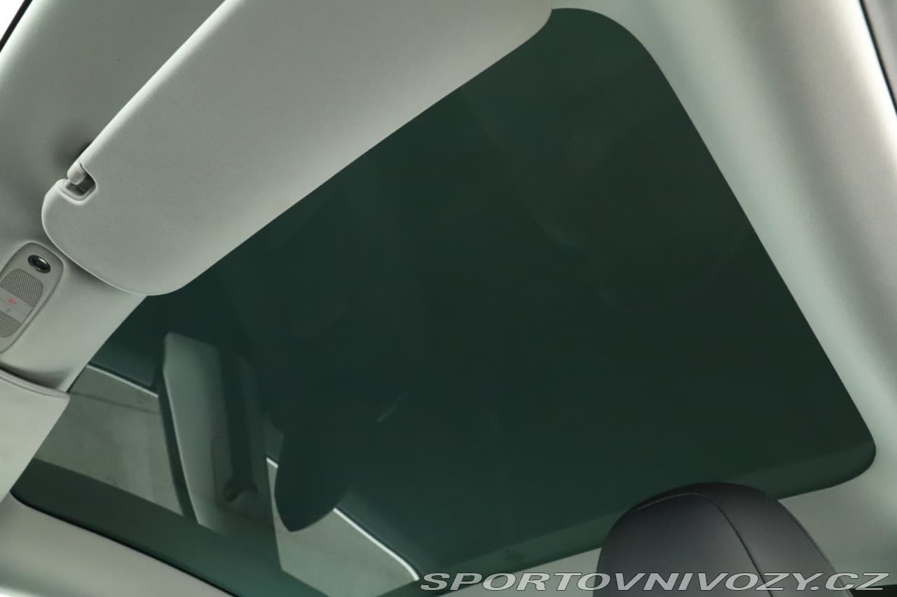 2020 Tesla Model 3 - 13