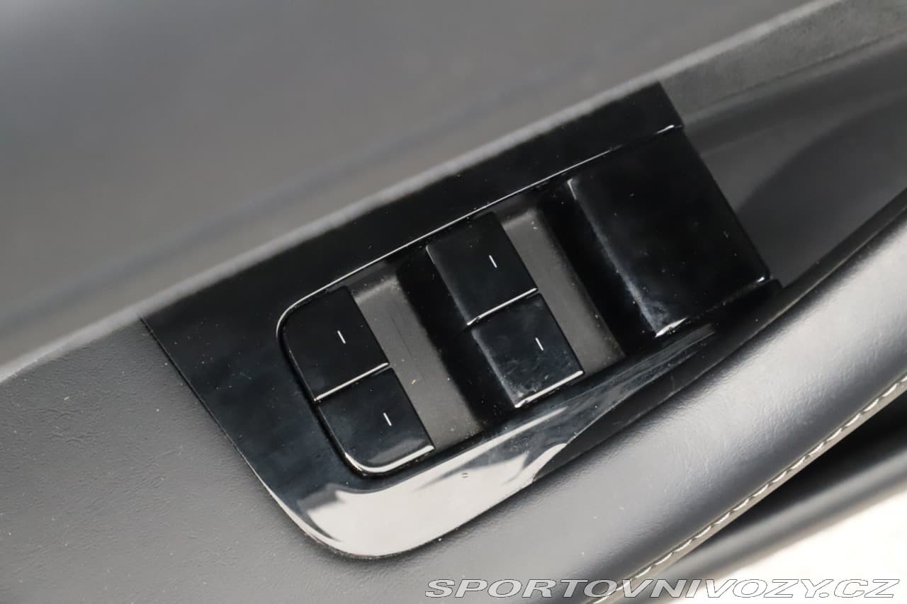 2020 Tesla Model 3 - 18