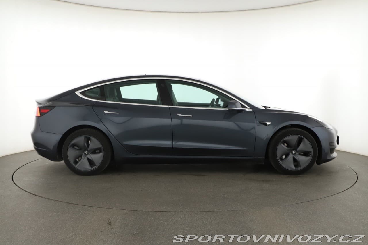 2020 Tesla Model 3 - 6