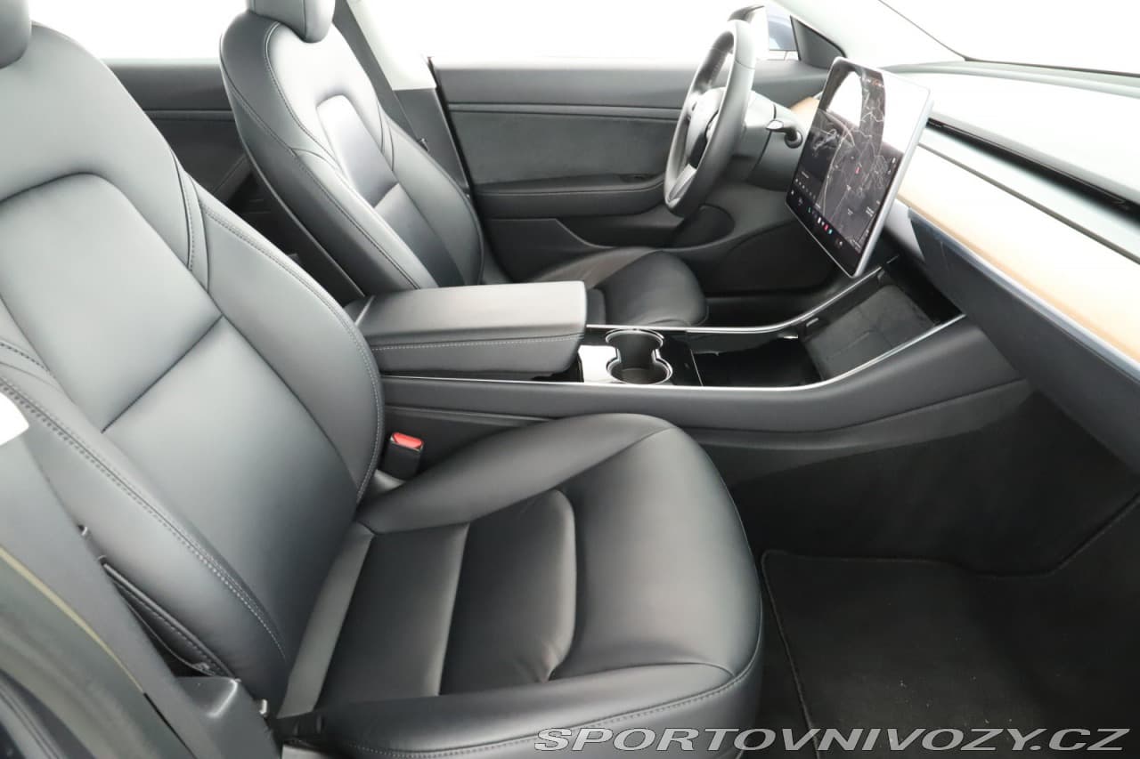 2020 Tesla Model 3 - 7