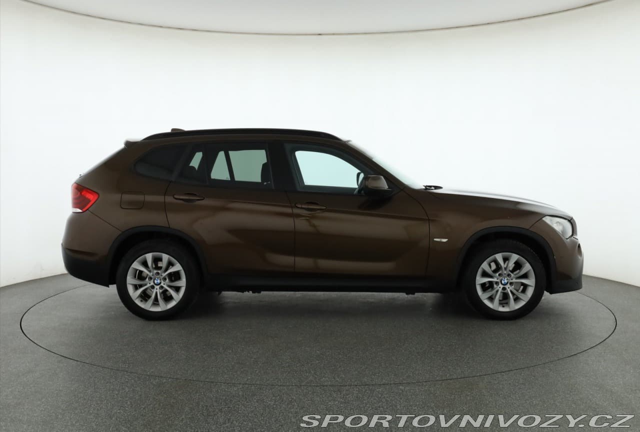 2011 BMW X1 - 6