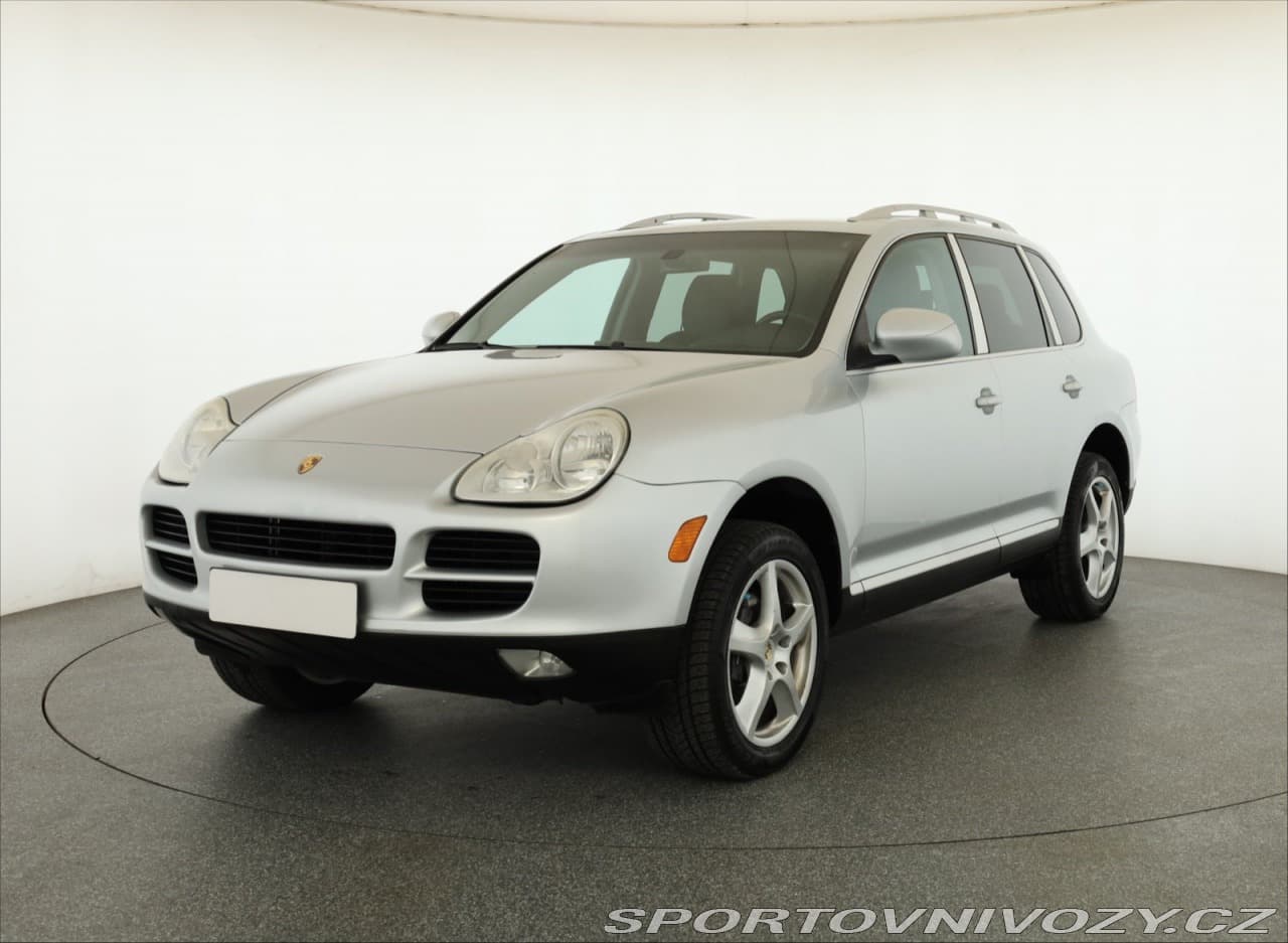 2005 Porsche Cayenne - 2