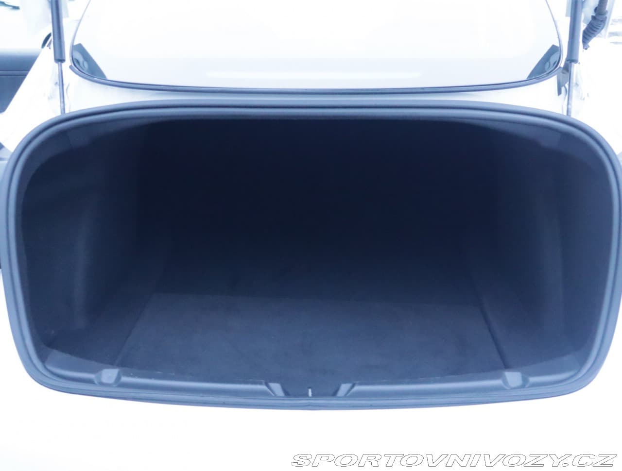 2020 Tesla Model 3 - 14