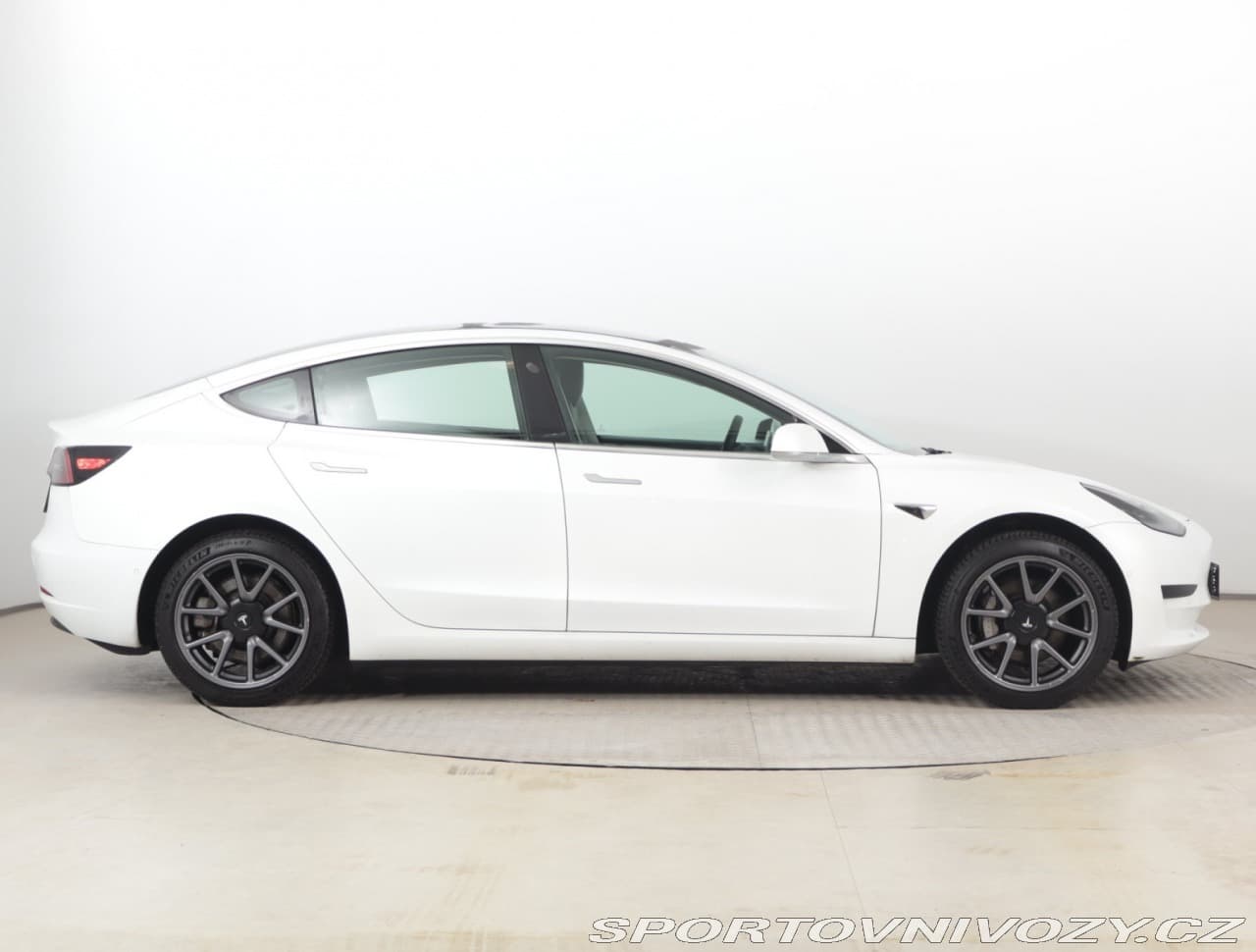 2020 Tesla Model 3 - 6