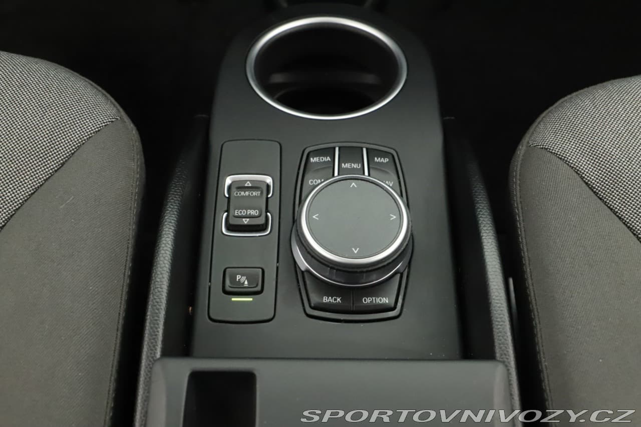 2020 BMW I3 - 18
