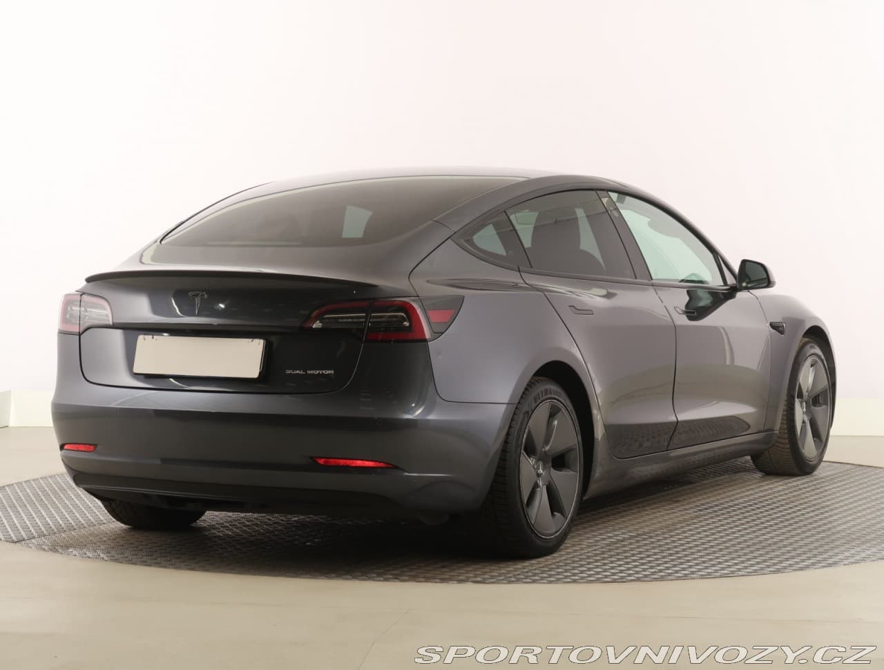 2020 Tesla Model 3 - 5