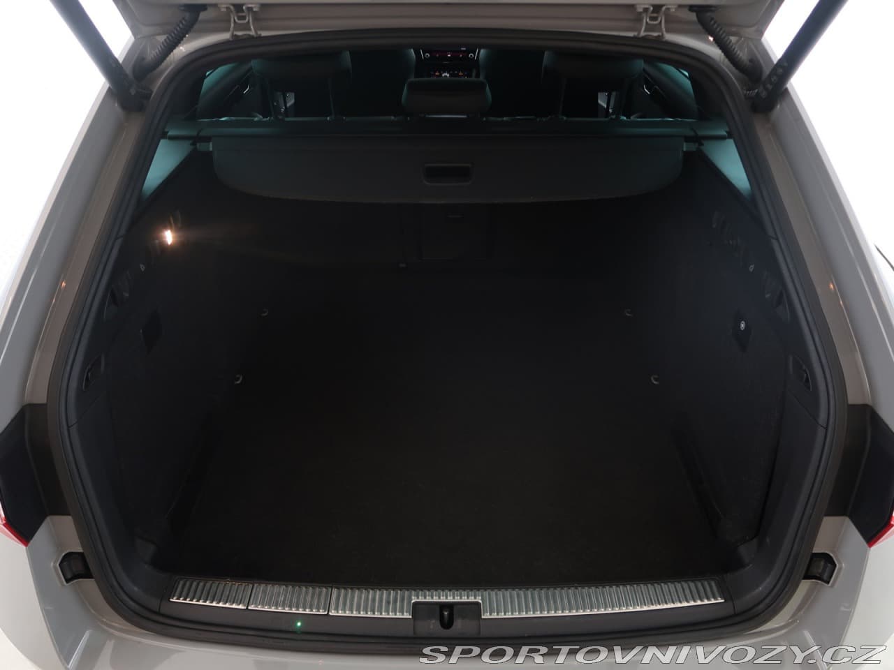 2018 Škoda Superb - 13