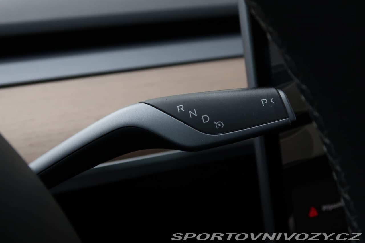 2020 Tesla Model 3 - 13