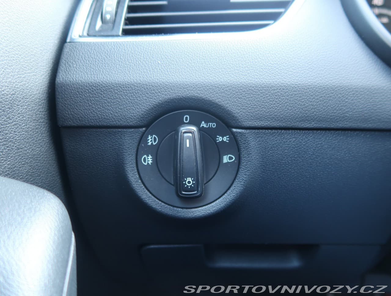 2014 Škoda Octavia - 18