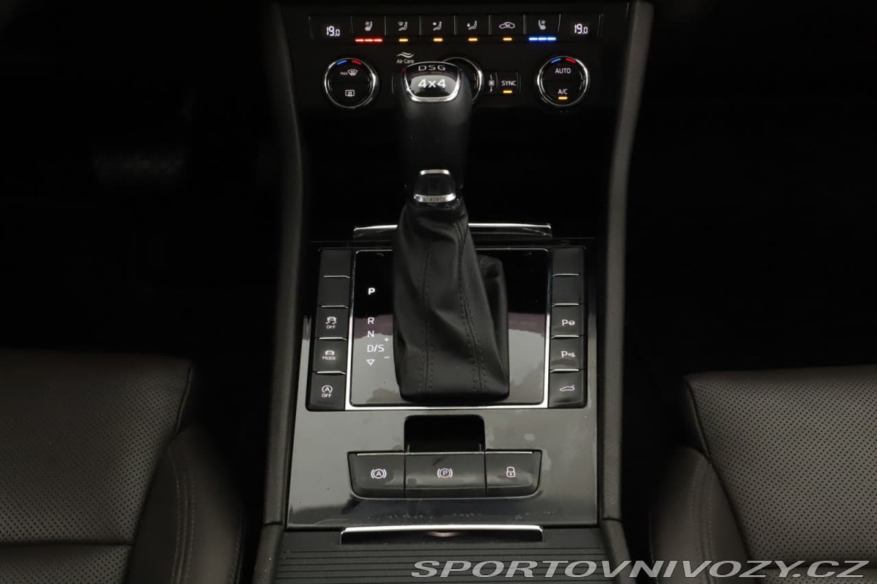 2019 Škoda Superb - 15