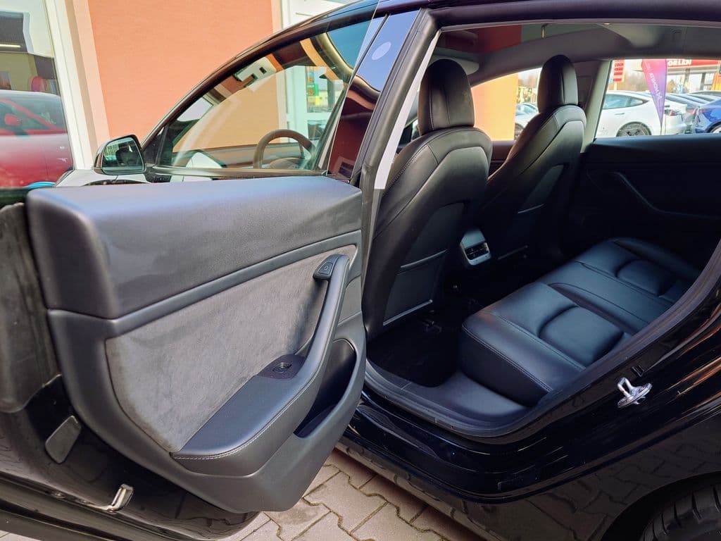 2021 Tesla Model 3 - 14