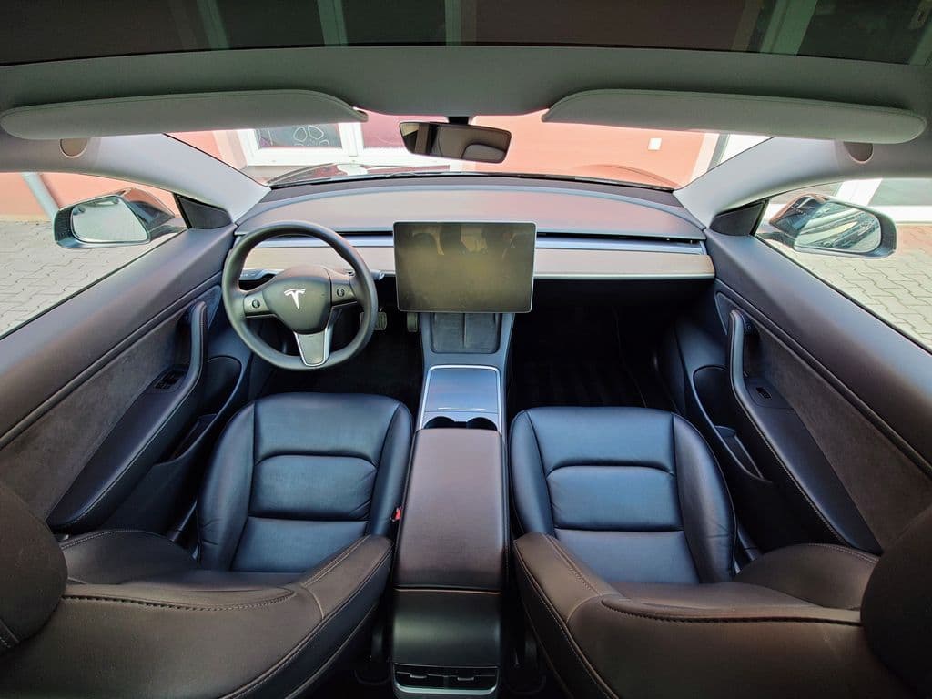 2021 Tesla Model 3 - 17