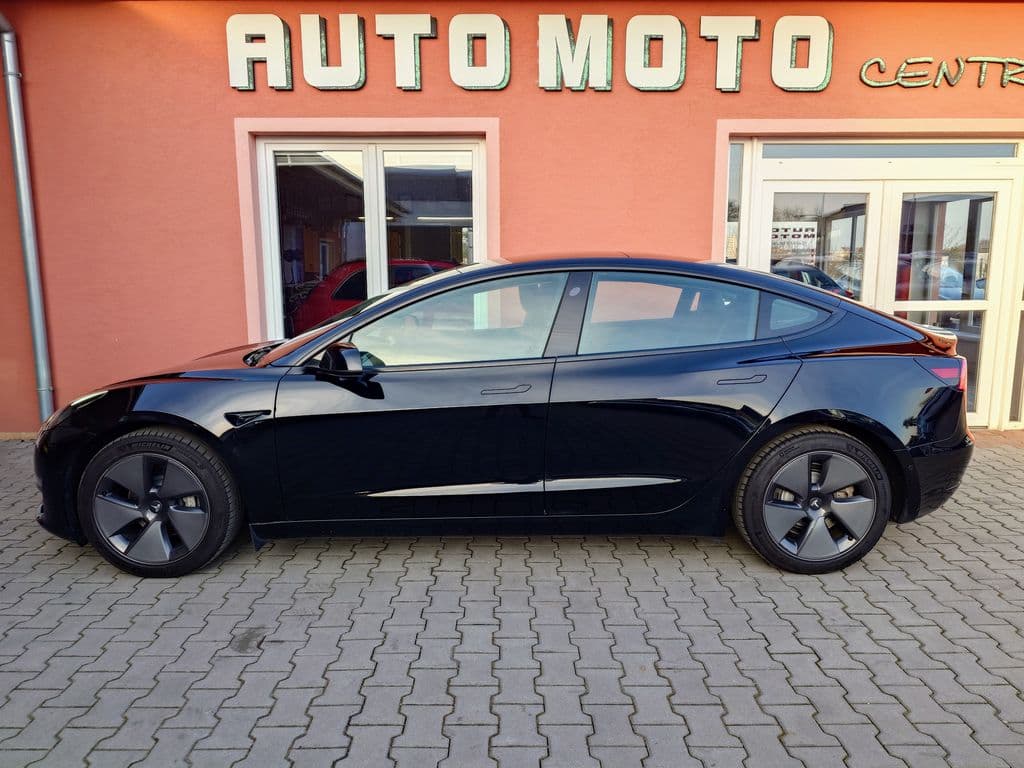 2021 Tesla Model 3 - 2