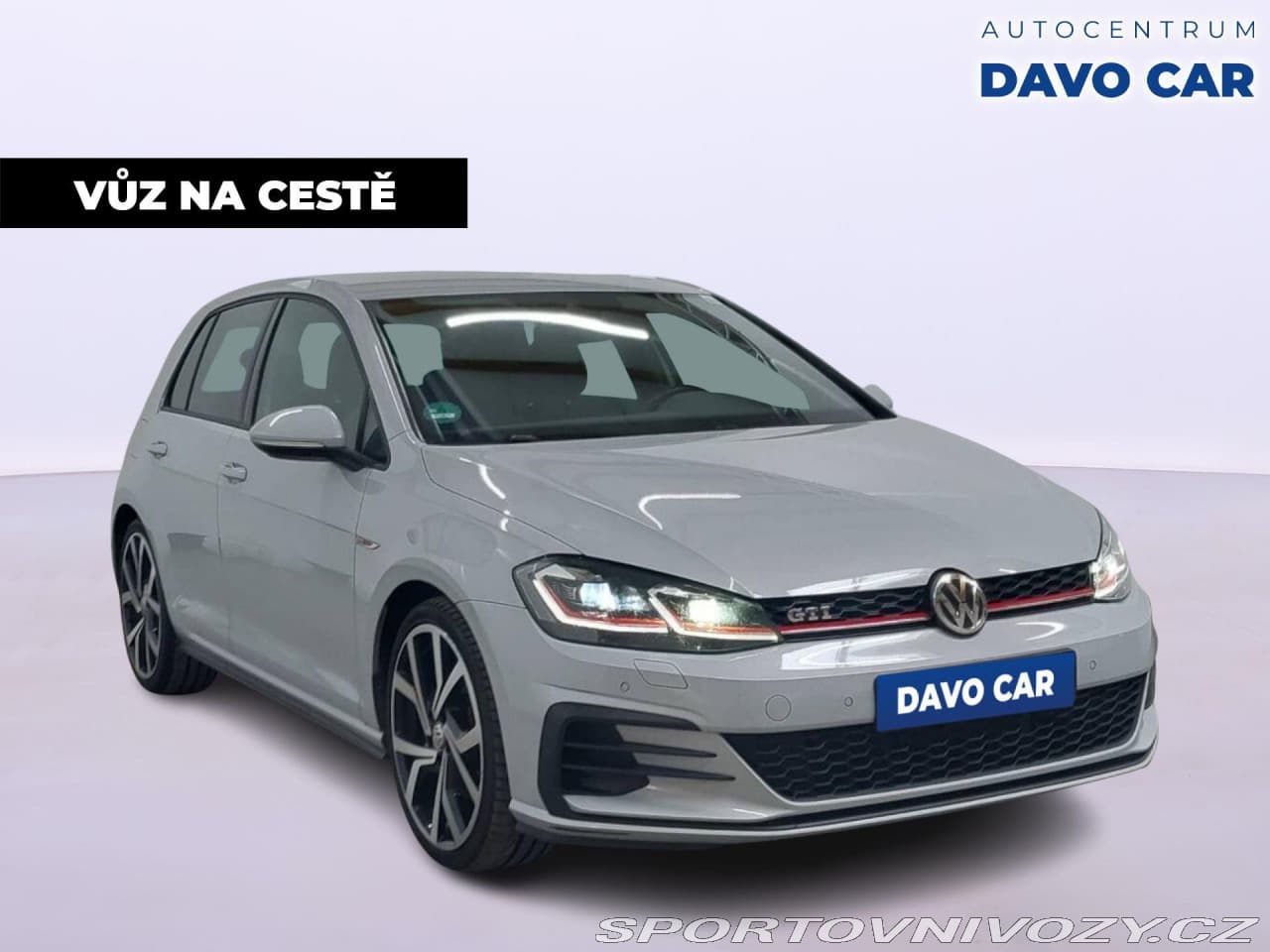 2017 Volkswagen Golf - 2