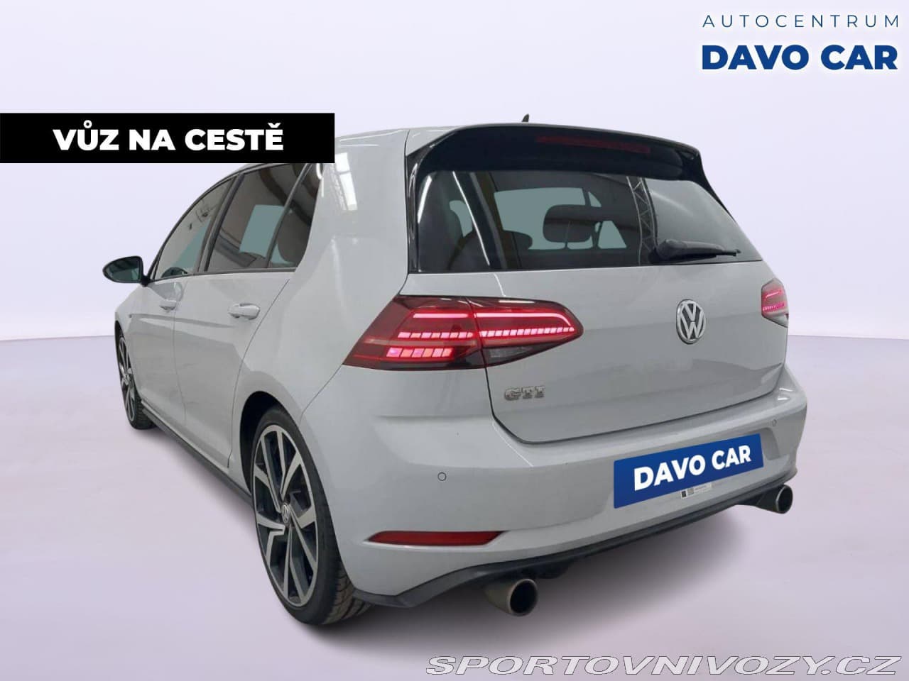 2017 Volkswagen Golf - 3