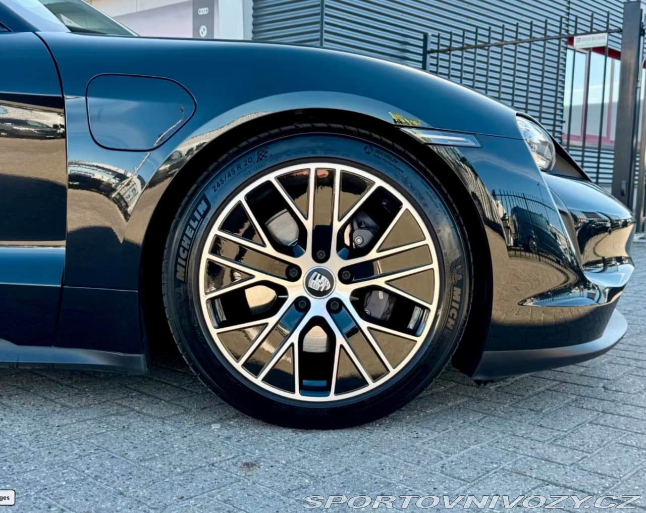 2021 Porsche Taycan - 10