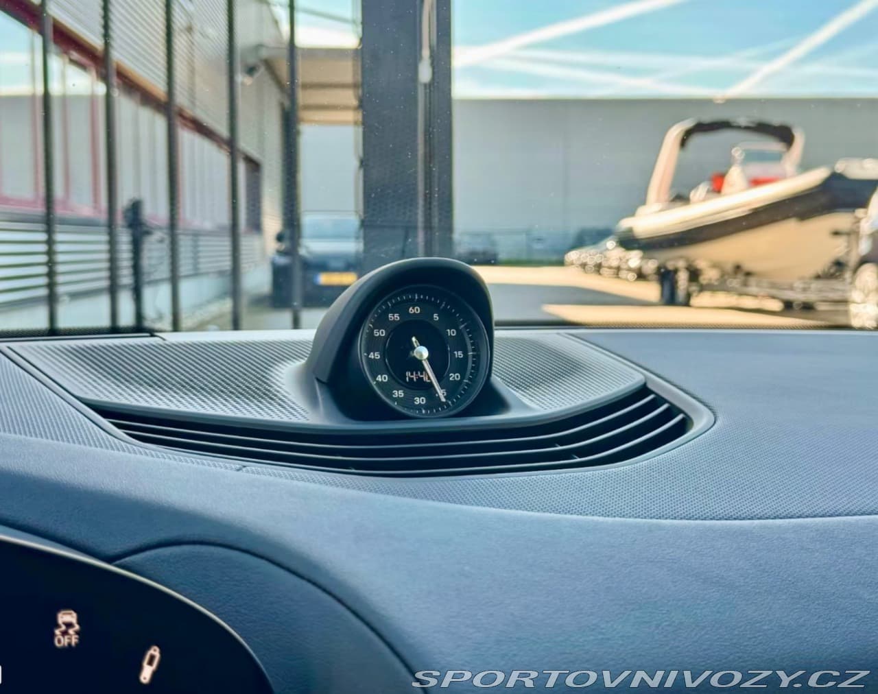 2021 Porsche Taycan - 15