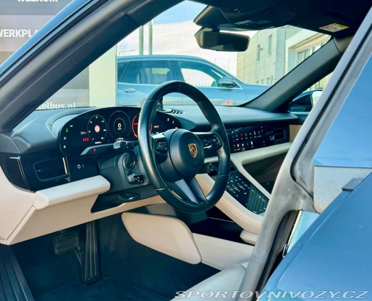 2021 Porsche Taycan - 16