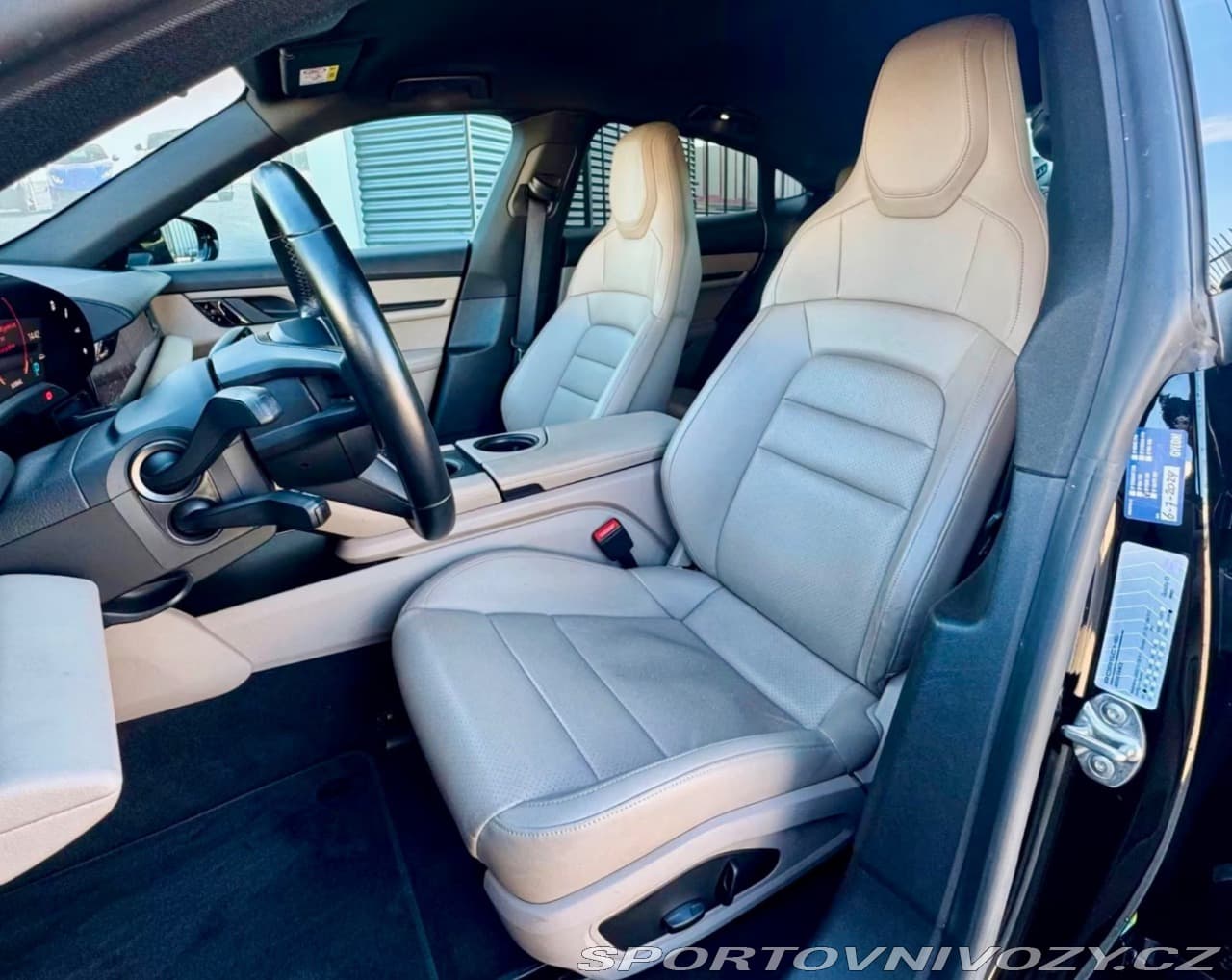 2021 Porsche Taycan - 17