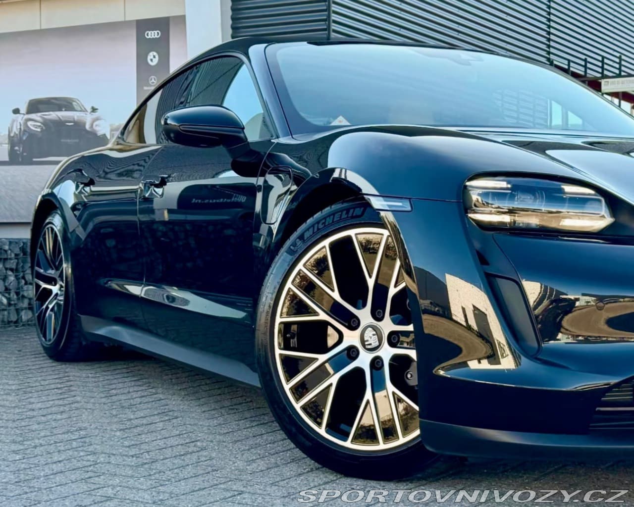 2021 Porsche Taycan - 3