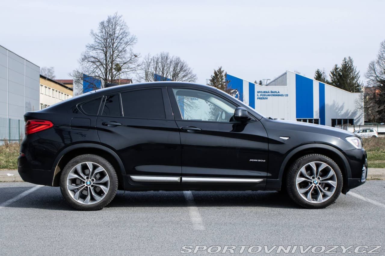 2018 BMW X4 - 11