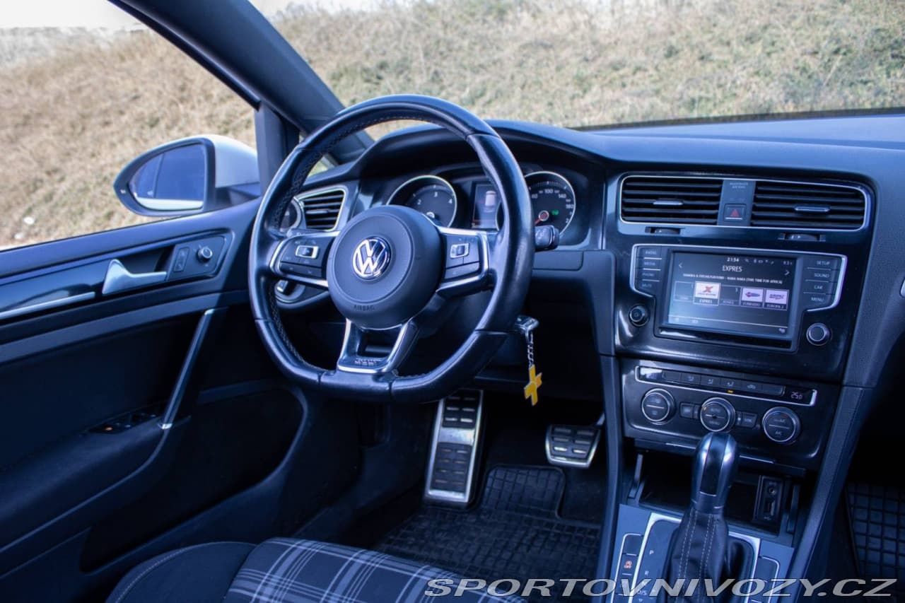 2016 Volkswagen GOLF - 19