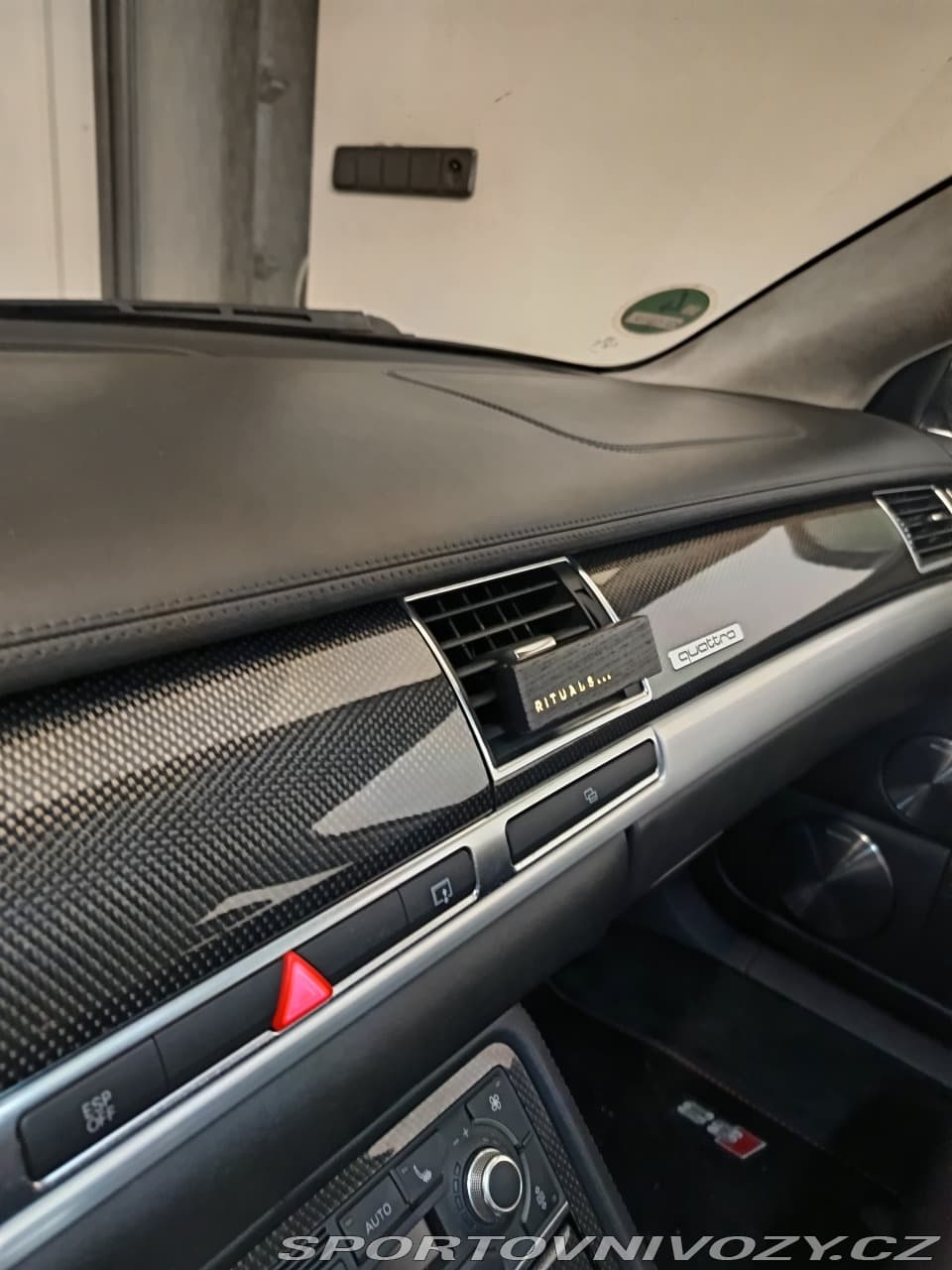 2008 Audi S8 - 13