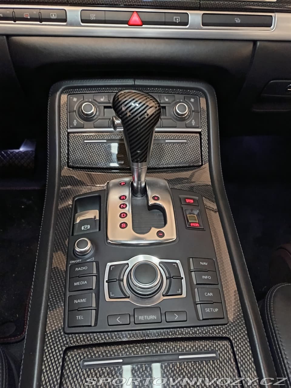 2008 Audi S8 - 17