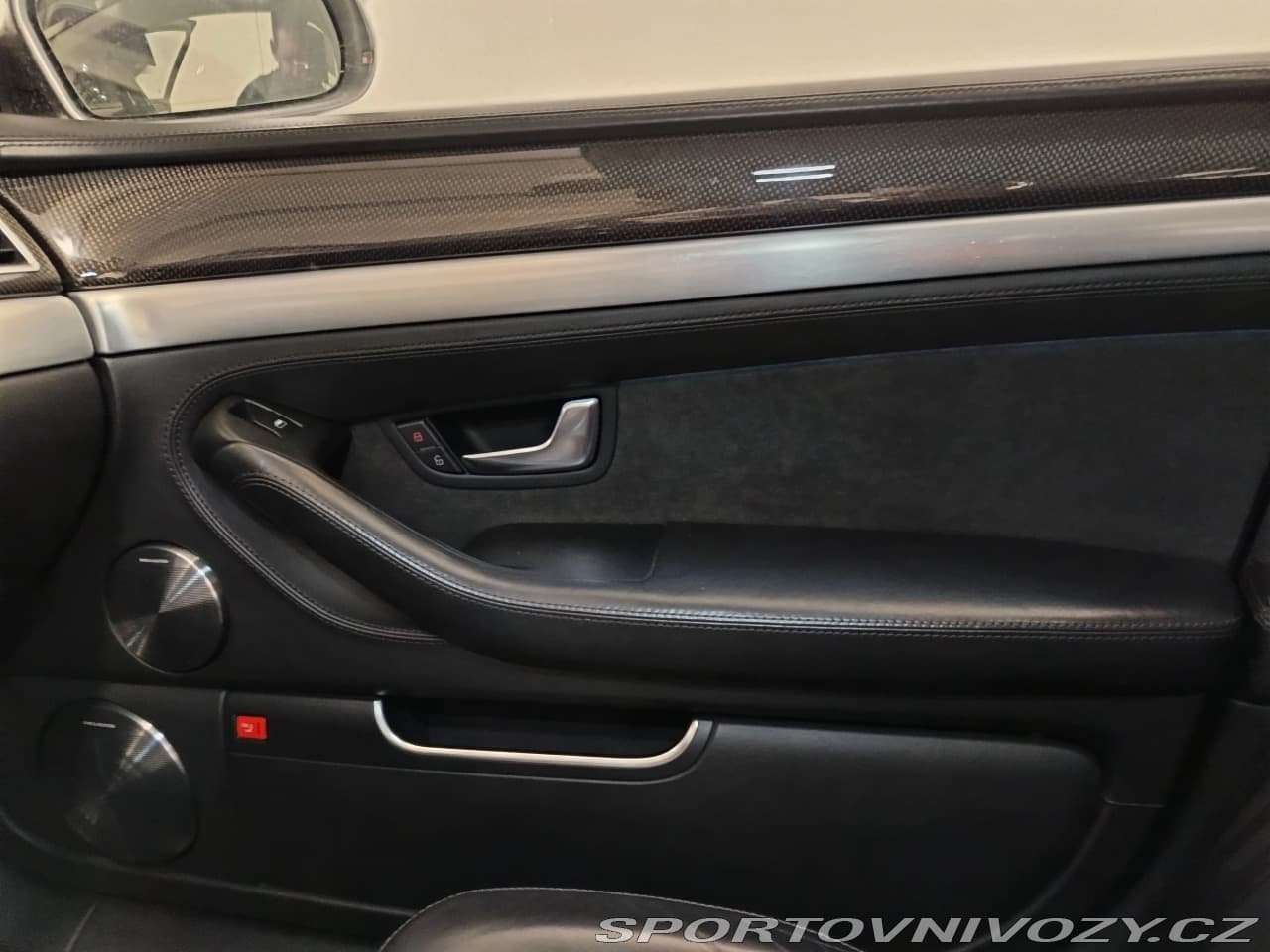 2008 Audi S8 - 5