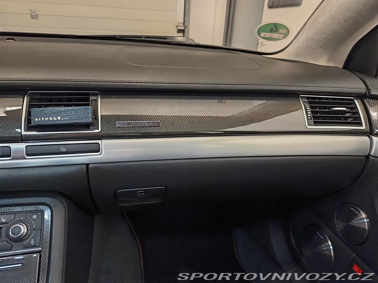 2008 Audi S8 - 7