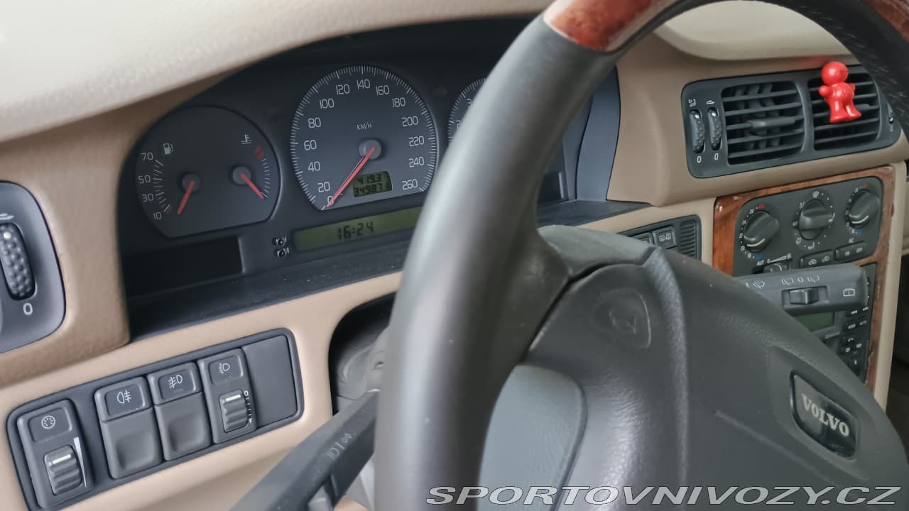 1997 Volvo V70 - 9