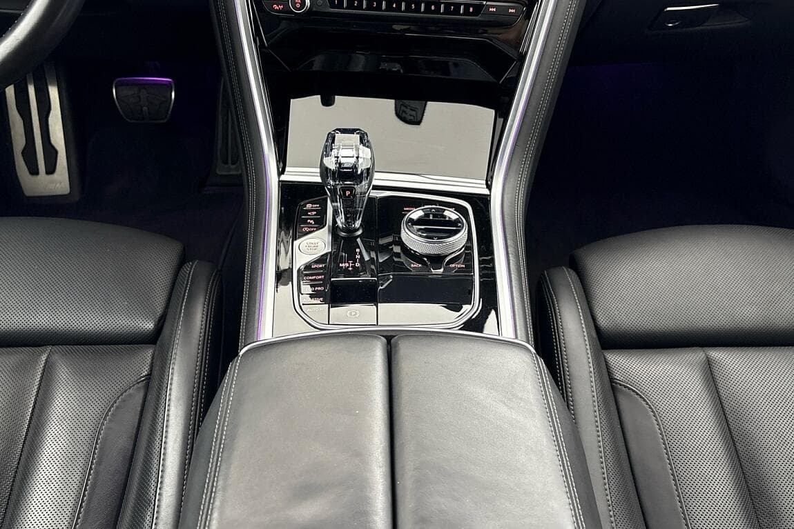 2023 BMW 8-SERIES - 10