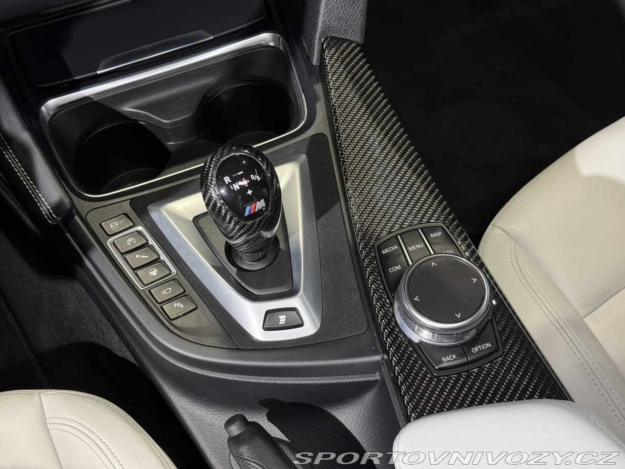 2018 BMW M3 - 12