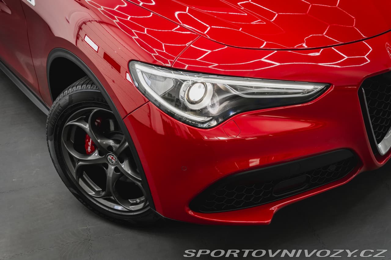 2018 Alfa Romeo STELVIO - 3